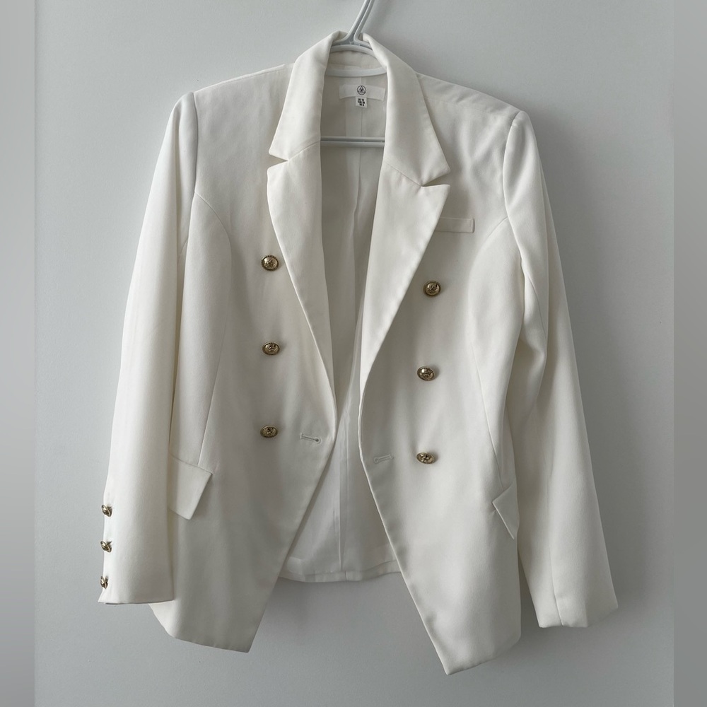 Missguided White Blazer - size US 6